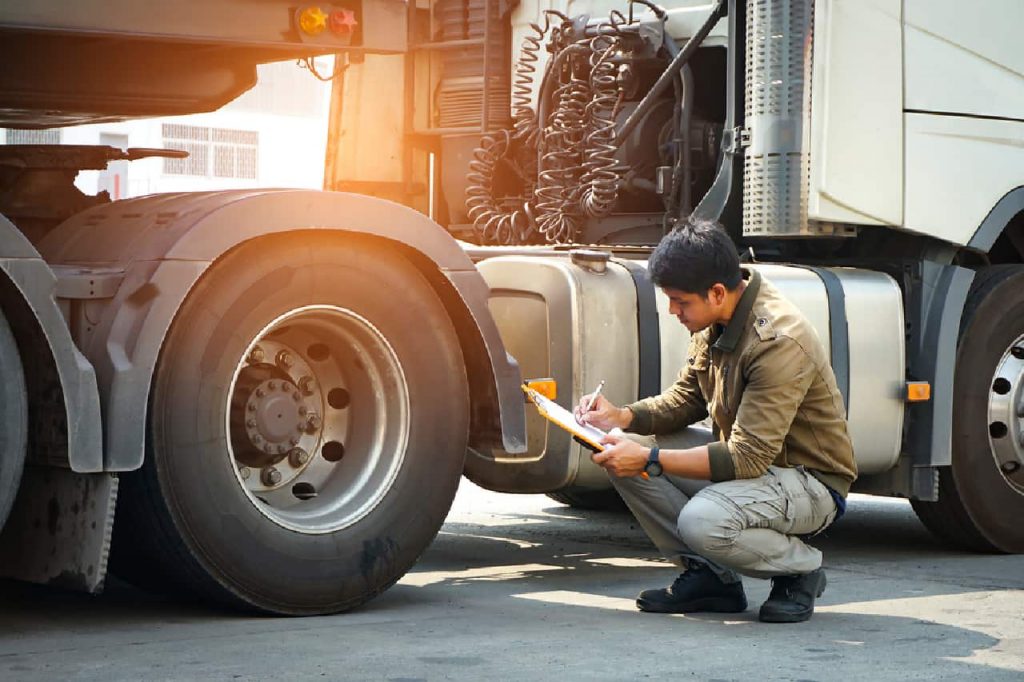 The Benefits of Professional Truck Maintenance